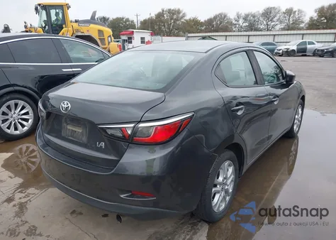 2017 Toyota Yaris Ia из США, поврежденный, VIN 3MYDLBYV0HY155705